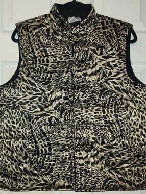Shelly & Arnold Women's Beige Black Animal Print Frog Closure Vest Size M